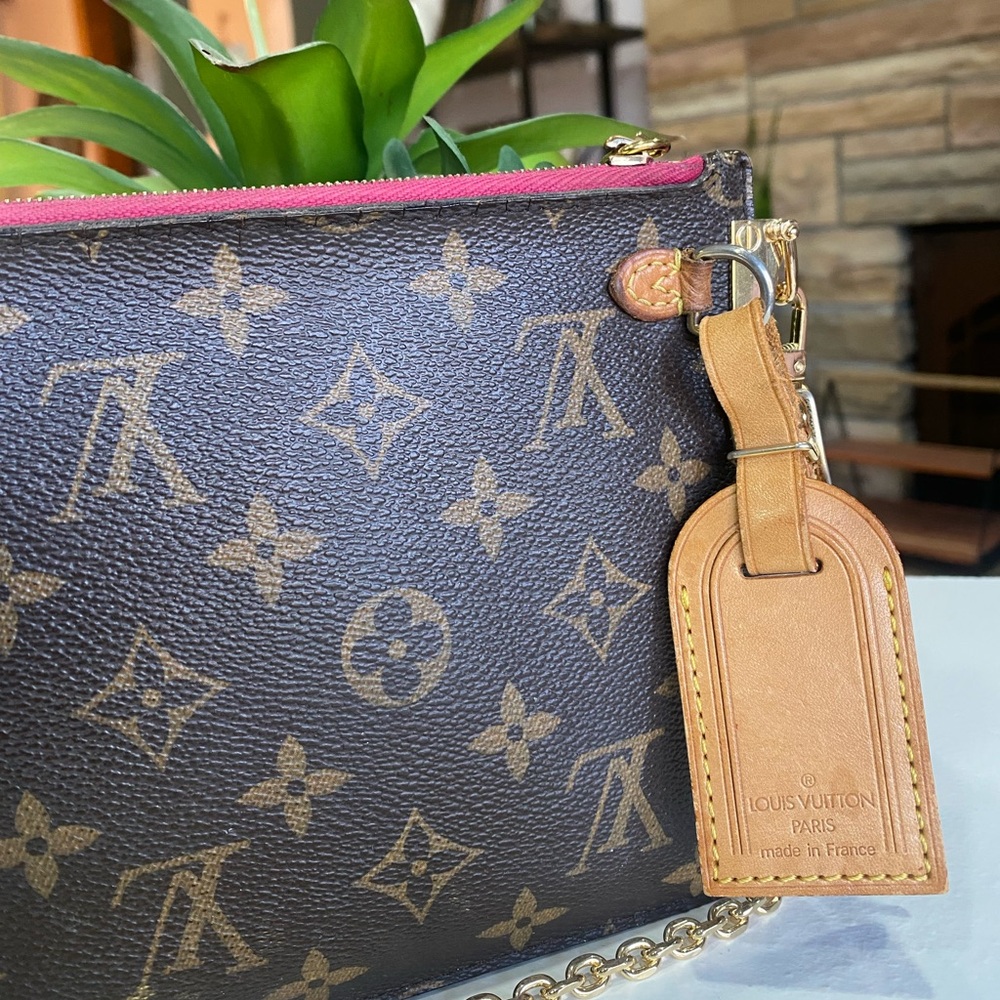 ❤️authentic pouch - Picture 5 of 16